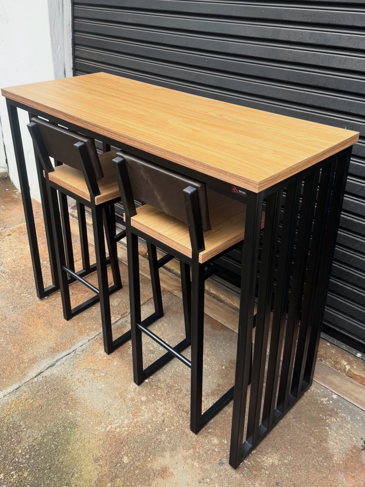 Conjunto Mesa Bistrô com 2 Banquetas