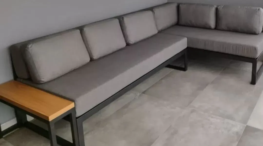Sofá de Canto Industrial com Chaise